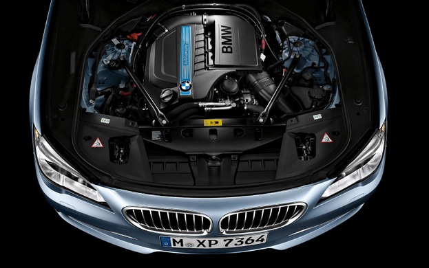 BMWアクティブハイブリッド7 燃費