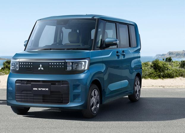 3代目 eKスペース 新古車