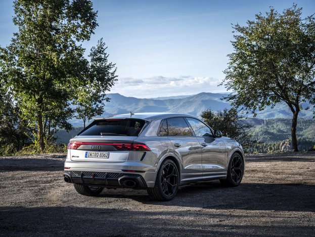 AUDI RS Q8 評判