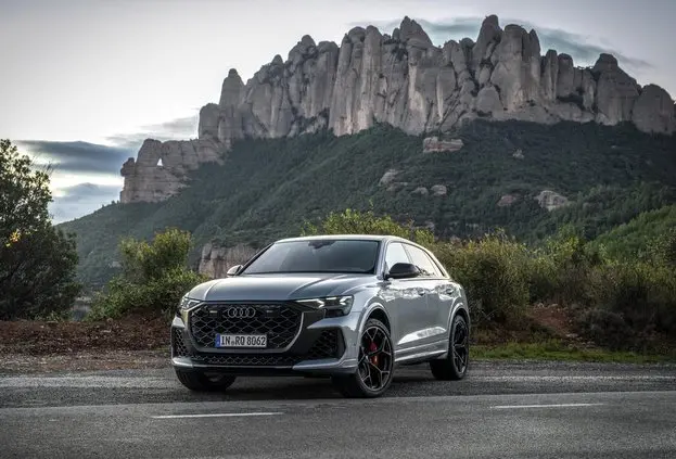 AUDI RS Q8 口コミ
