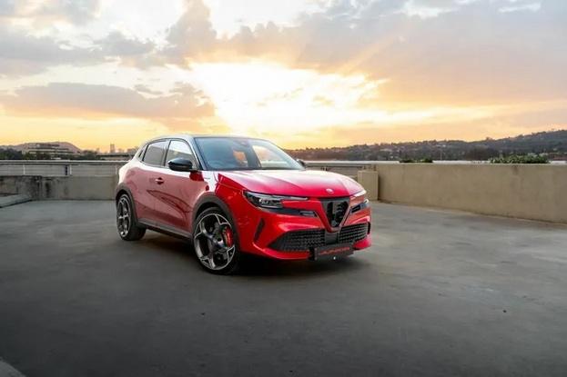 アルファロメオ ジュニア 評価