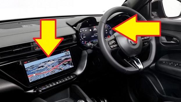 アルファロメオ ジュニア 純正ナビ