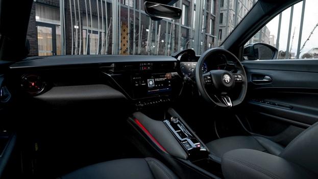 アルファロメオ ジュニア 居住性