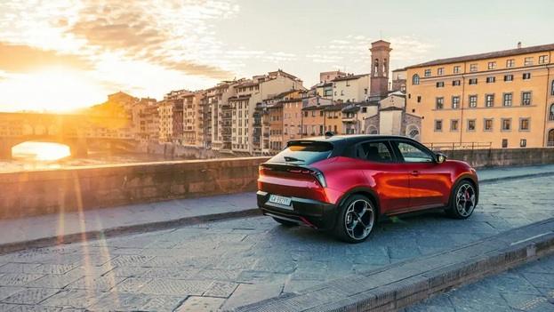 アルファロメオ ジュニア 値段