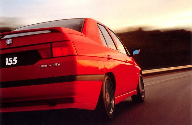 アルファロメオ155 燃費