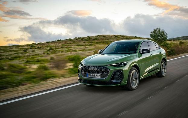 AUDI Q5 スポーツバック GU20