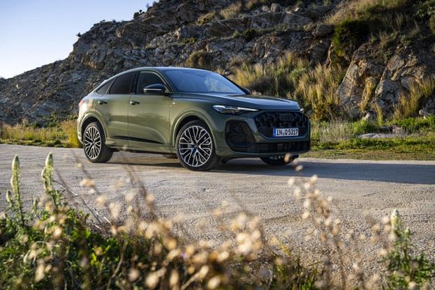 AUDI Q5 スポーツバック 中古車