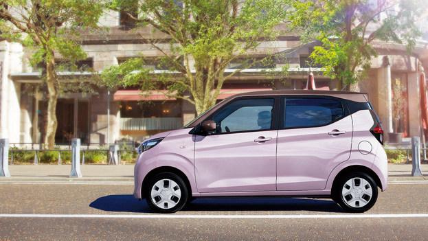 B33W eKワゴン 価格