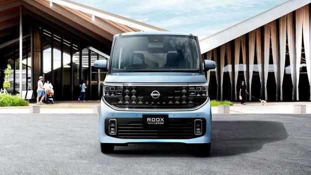 BB系 ルークス 新古車