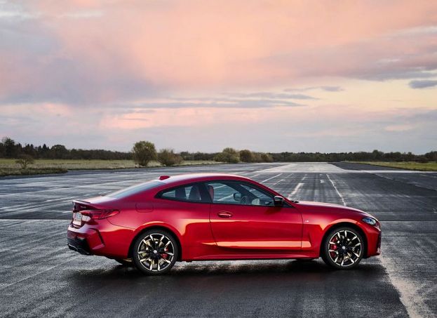 BMW M440i サイズ