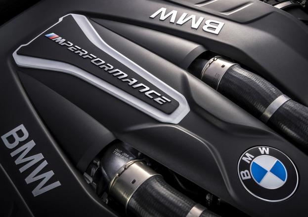 BMW M550i V8