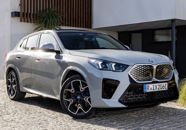BMW iX2 評価