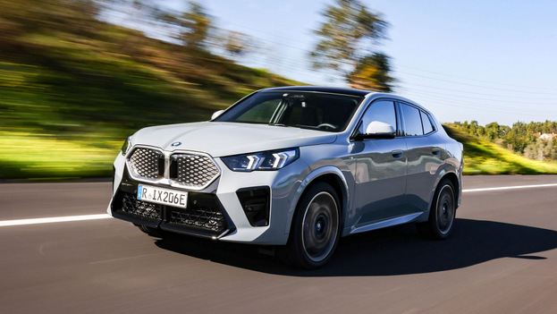 BMW iX2 航続距離