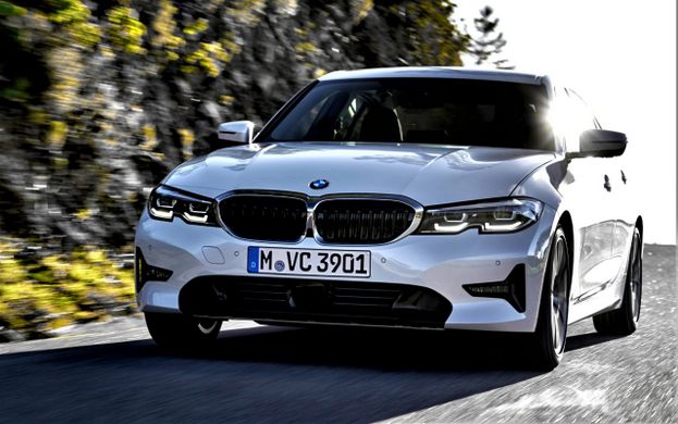 BMW330e 評判