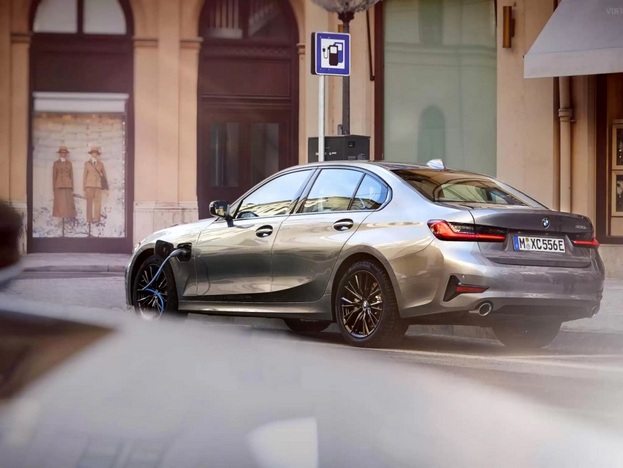 BMW330e 口コミ