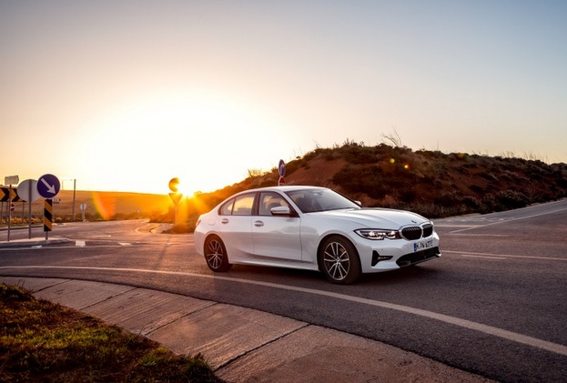 BMW330e 中古 注意