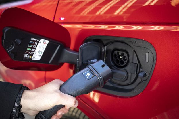 ディスカバリースポーツ ハイブリッド PHEV