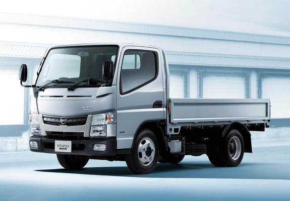 F25 アトラス 中古車