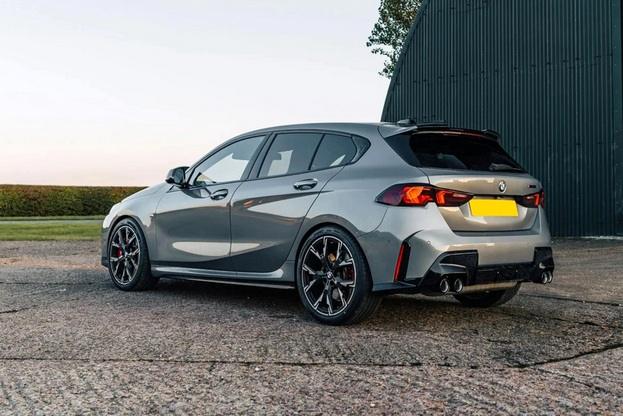 F70 BMW1シリーズ 値段