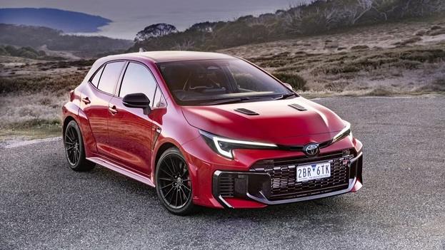 GRカローラ 評判