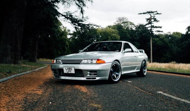 GT-R32
