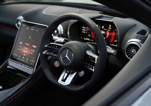 SL63 AMG 内装