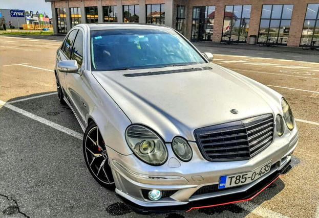 W211 ベンツEクラス チューニング
