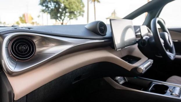 BYD ドルフィン 質感