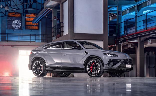 ランボルギーニ ウルス 中古車 注意点