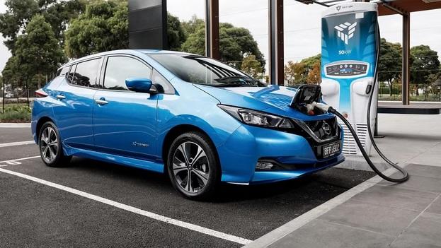 日産リーフ 中古 注意点