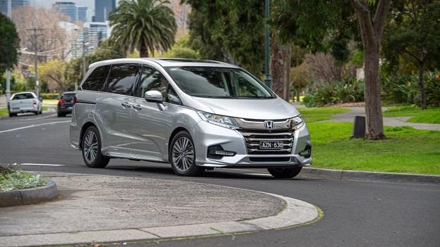 オデッセイハイブリッド 中古車 注意点