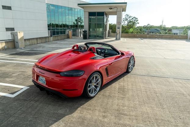 ポルシェ 718スパイダー 評判