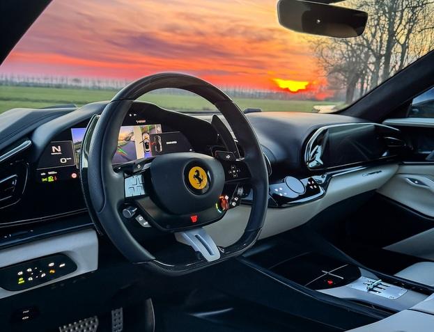 プロサングエ 内装