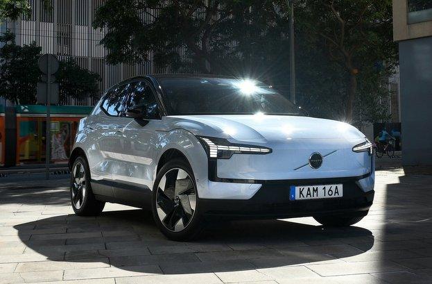 VOLVO EX30 中古 注意