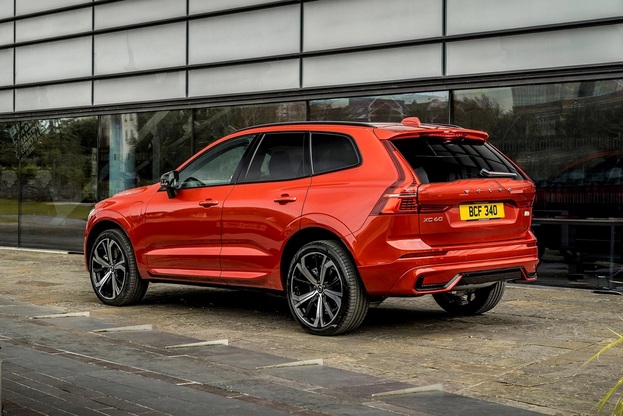 XC60 プラグインハイブリッド 値段